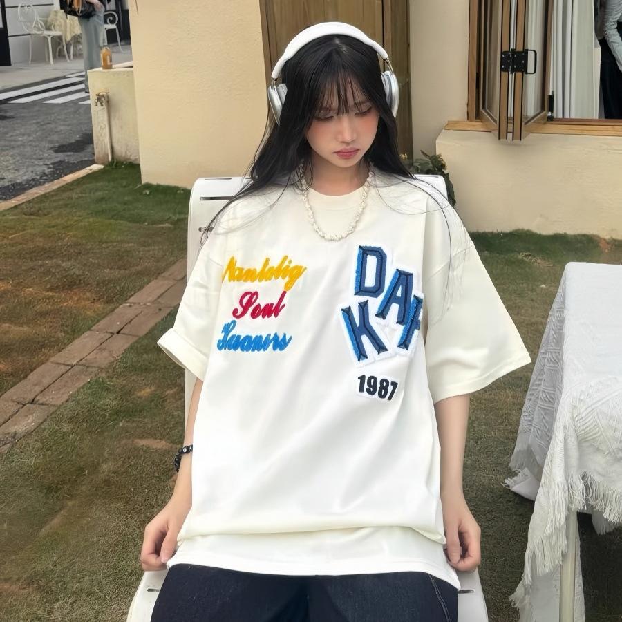 

Уличный Дофамин Буквенное Полотенце Вышитый Круглый Вырез Большой Размер Топ Летняя Свободная Повседневная Большая Футболка Женская XXL