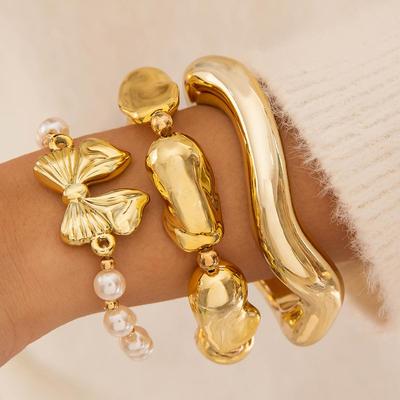 Ensemble de 3 bracelets ouverts avec nœud papillon doré et perles en plastique de style européen et américain pour femmes et filles, bijoux de fête faits main