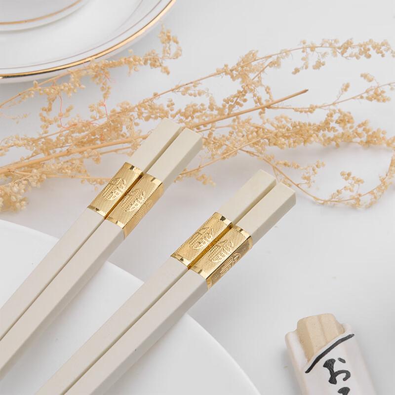 

Premium Alloy Chopsticks