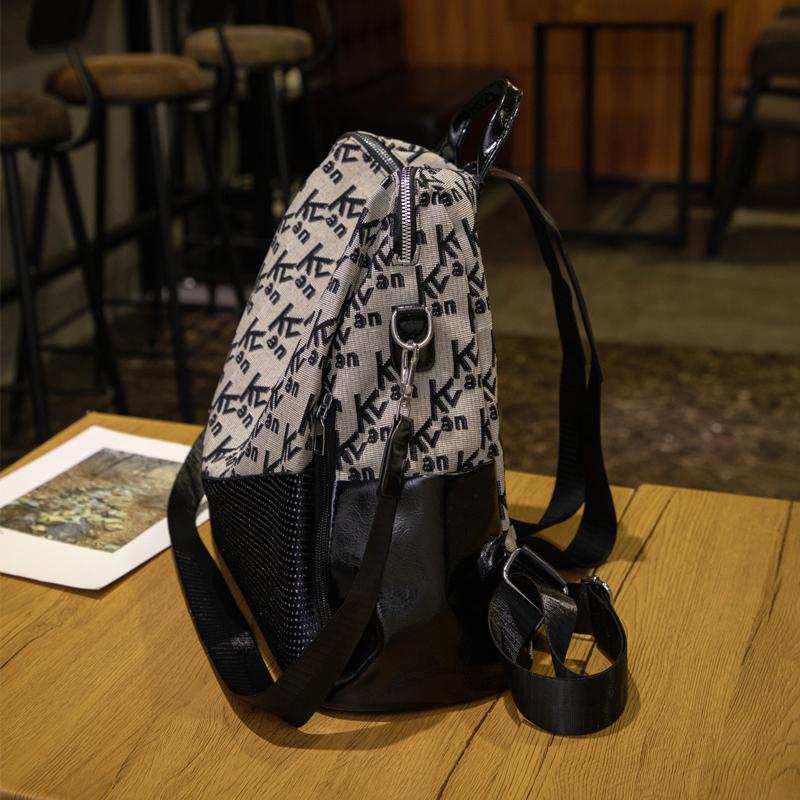 Рюкзак с буквенным принтом — фото 8