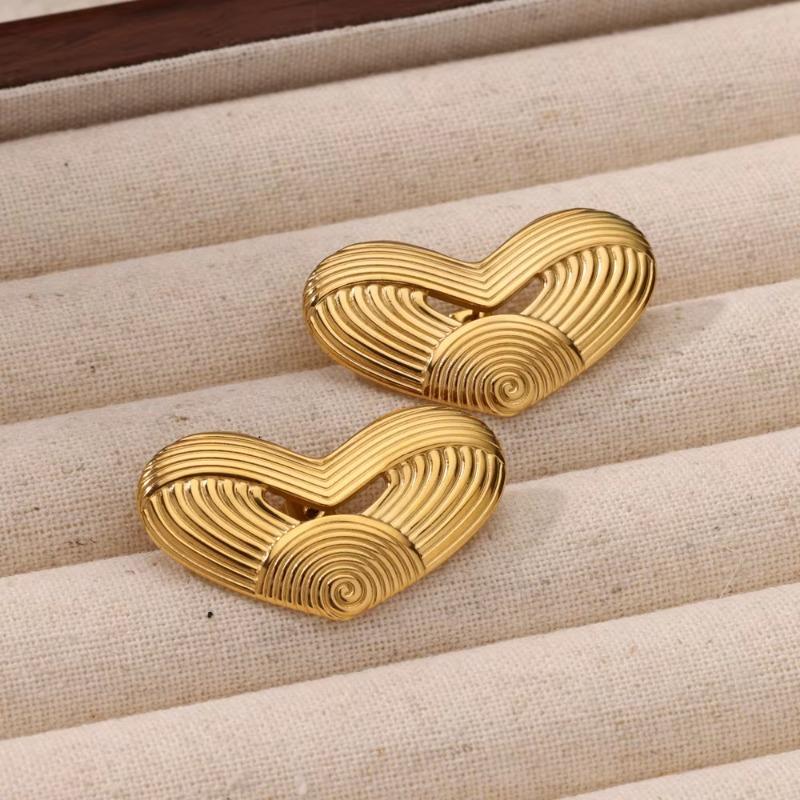 Retro Stainless Steel Love Earrings Exaggerated Gold Flower Water Drop Flower Texture Stud Earrings Women's Accessories