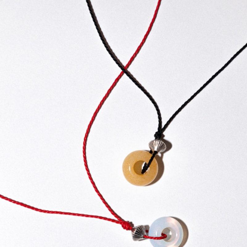 MOONSTONE NECKLACE TOUCH