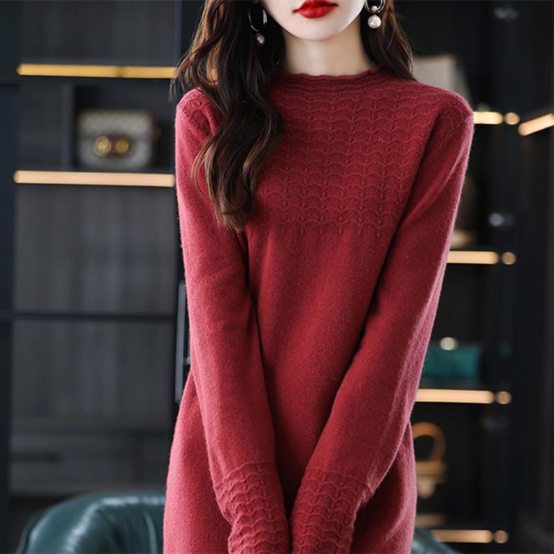 2025 Autumn/Winter Petite Loose Sweater, Semi-High Neck, Casual Knit Top for Middle-Aged Women.