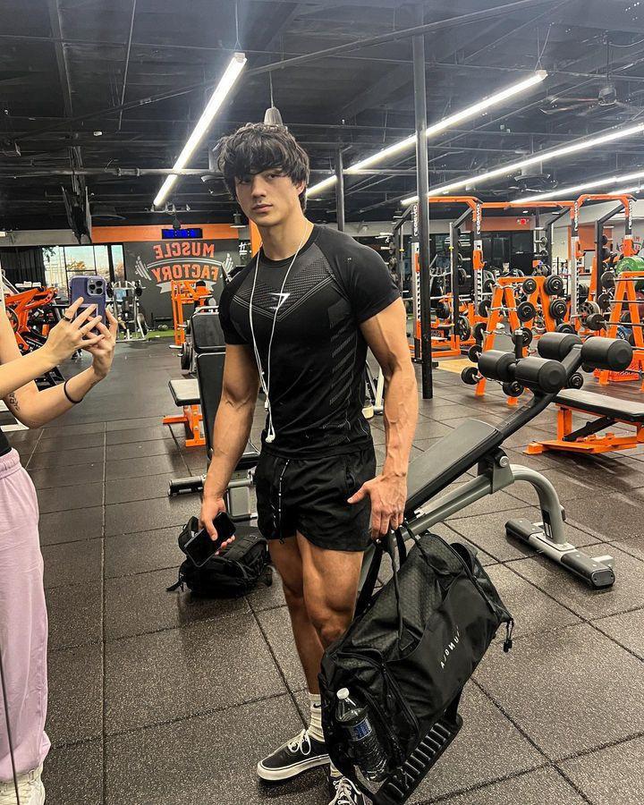 European Men's Cross-Border High Elastic Fitness Bodysuit - Short Sleeve Sports T-Shirt