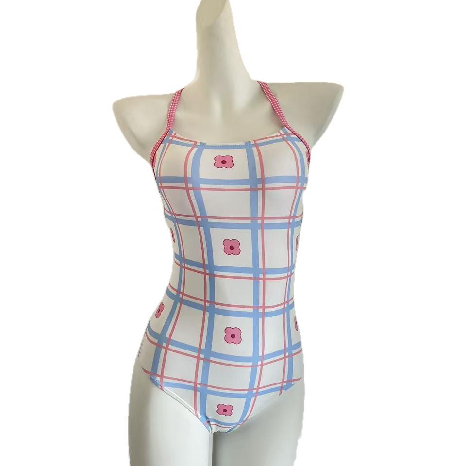 Fresh one-piece triangle racing swimsuit sex backless soaking hot spring swimming pool specificity