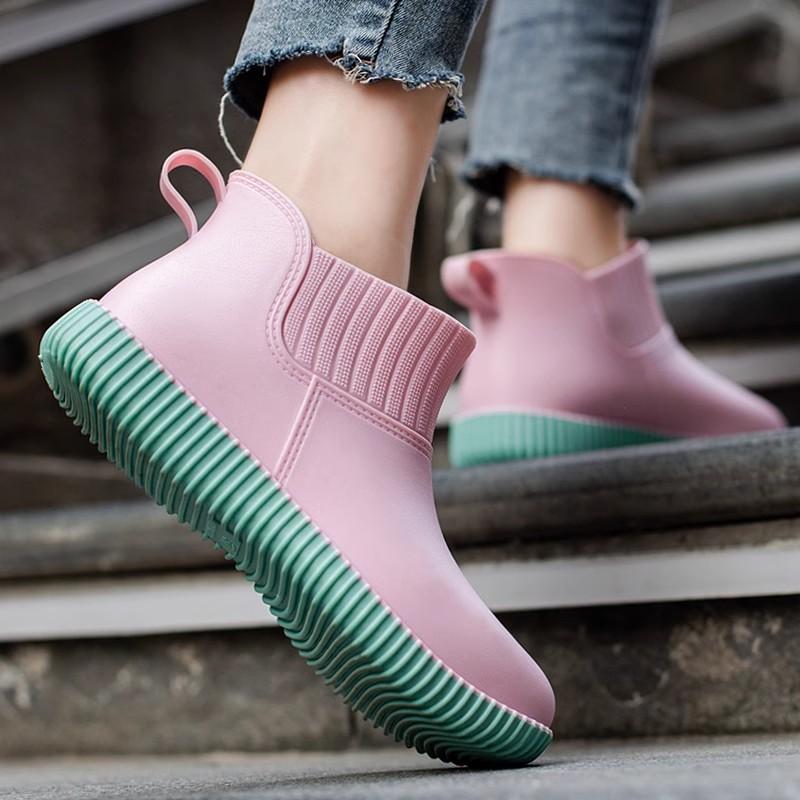 Japanese Women's Rain Boots Low-top Waterproof Shoes Plus Velvet One-piece Molded Non-slip Sole Work Rubber Shoes Fashionable Rain Boots
