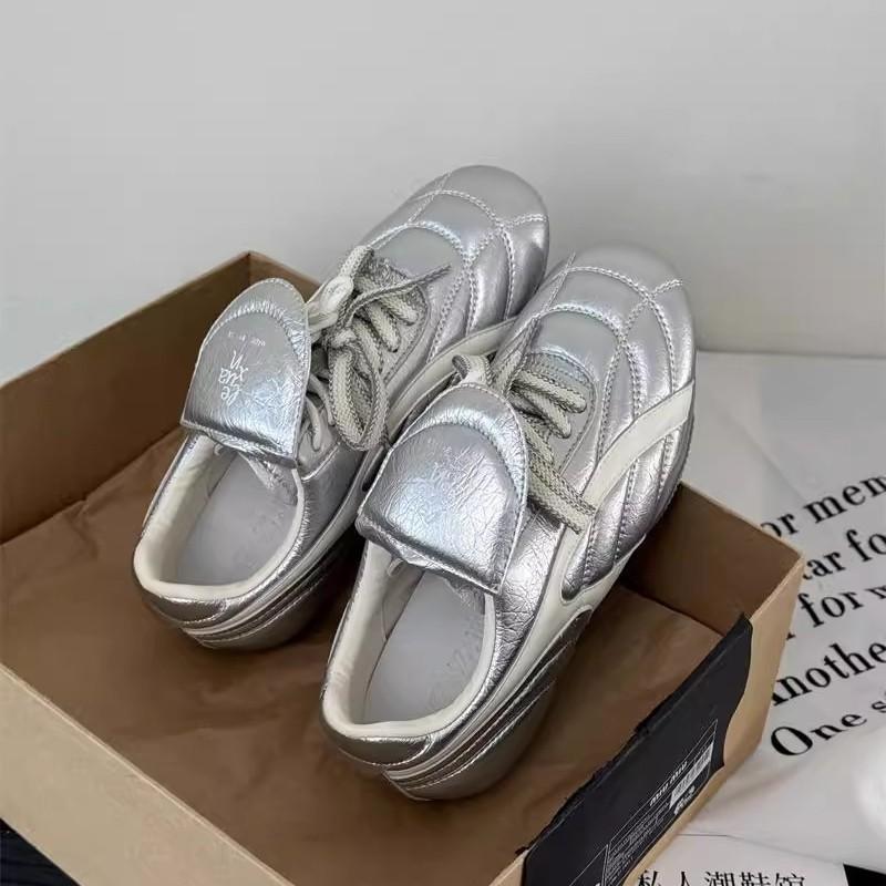 Weiches Rindsleder~ Dexun Schuhe Damen 2025 neu retro flachsohlige Forrest Gump Schuhe Flip-Flop Freizeitsportschuhe weiße Schuhe Tide