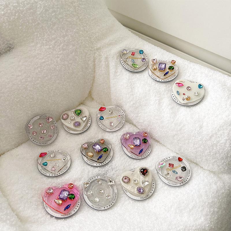 Colored Gemstones, Rhinestones, Love Mobile Phone, Airbag Bracket, Advanced Wind-Sensitive Magnetic Suction Magsafe Desktop Support Frame