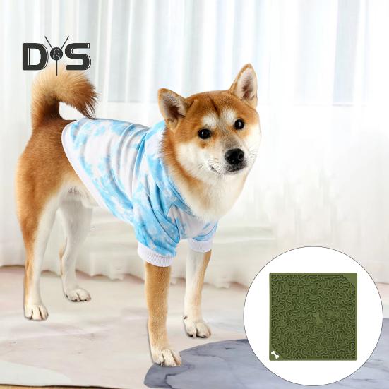 Dog Slow Feeder Mat Silicone Licking Pad with Suction Cup Pet Food Treat Puzzle Mat Slow Feeding Mat for Dogs And Cats