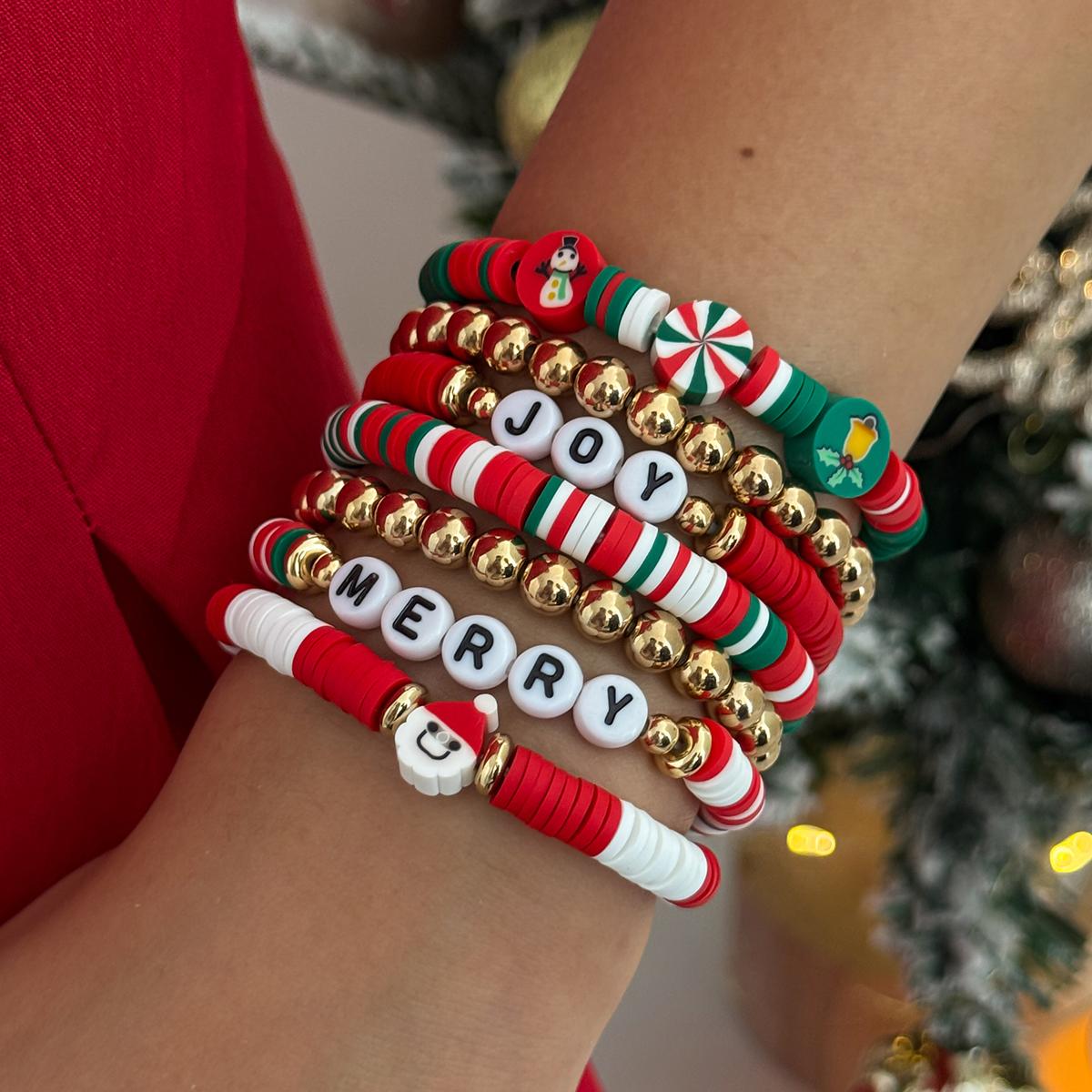

SHIXIN 7Pcs/Set Santa Claus Snowman Christmas Bracelet for Women Stackable Gold Color Red Bead Bracelet Merry Joy Letter Bangle