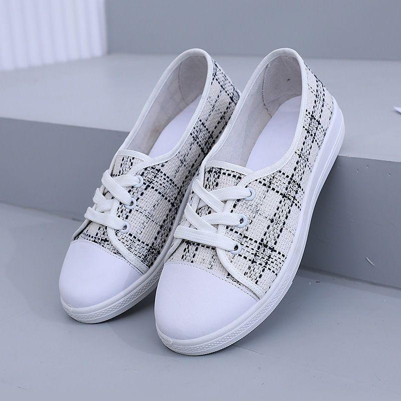 Summer New Canvas Shoes for Women Fashionable and Breathable One Step Shoes for Women Versatile Flat Shoes for Female Students