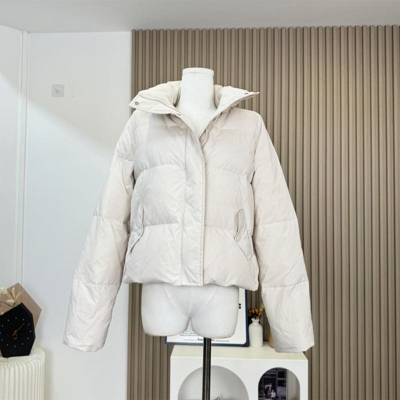 

Женский зимний пуховик Xin Xing кремово-белого цвета с пухом белой утки: Пуховик короткий с воротником-стойкой 90% пуха XS (85-95 lbs) светло-серый