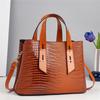 Fashion Handbag New Casual Commuter Messenger Bag Classic Crocodile Pattern Shoulder Bag
