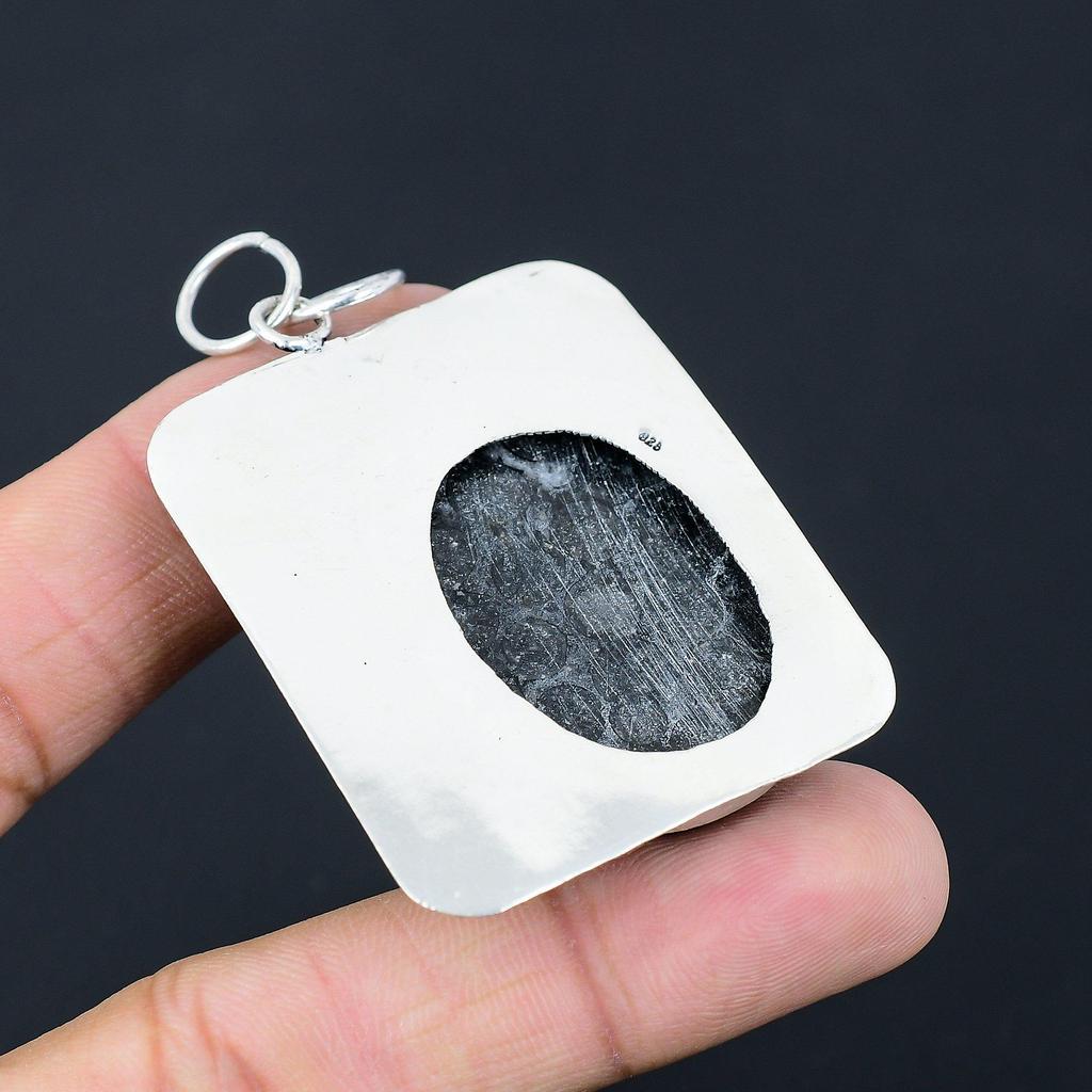 Schwestern Tag Sale Wurzelchakra Schwarzer Fossiler Korallenstein Trendiger Anhänger 925 Silber