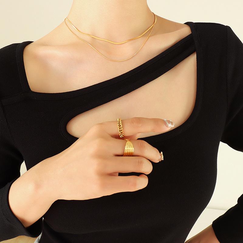 Minimalist Double-Layer Snake Bone Chain Necklace: Versatile Gold-Plated Clavicle Accessory for Women