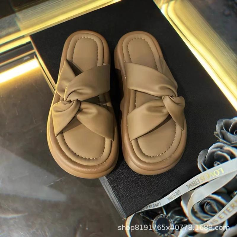 Thick-soled Cool Slippers for Women's Summer Wear 2025 New Fashionable Versatile Fairy Style with Skirt One-word Beach Shoes