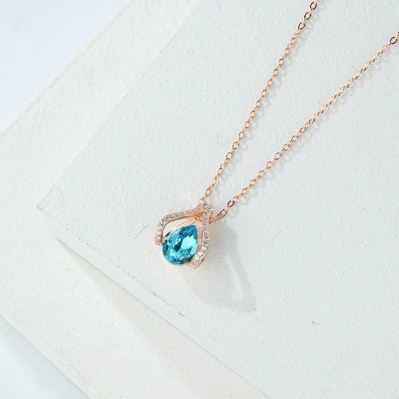 New Ocean Heart Water Drop Necklace for Women's Gold Plated High-end Light Luxury Simple Crystal Clavicle Chain