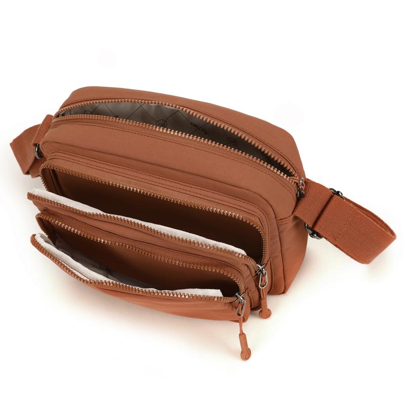 Women's Multi-Layer Bag Shoulder Bag Outdoor Lightweight Crossbody Bag