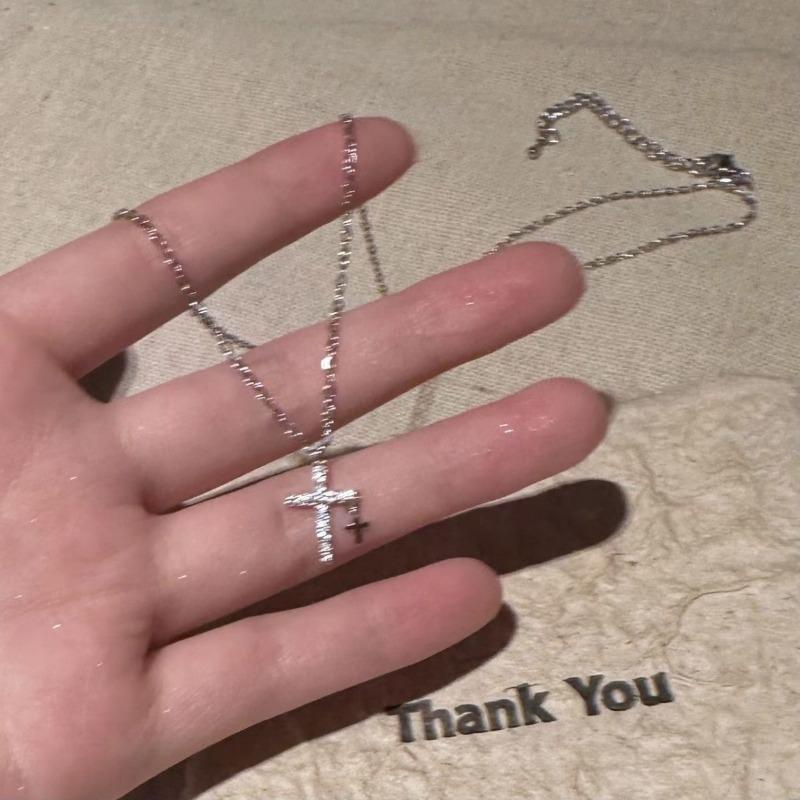 Women Ins Light Luxury Cubic Zirconia Cross Pendant Clavicle Sweater Necklace