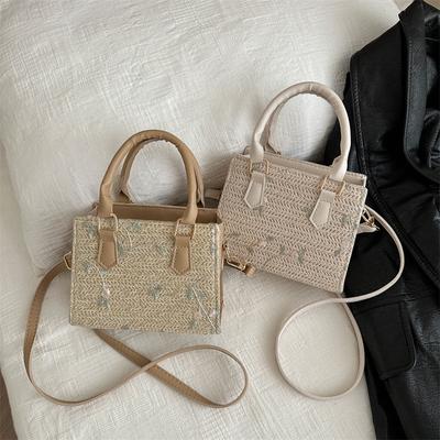 Summer Ladies Weaving Trend Fashion Pastoral Straw Seaside Beach Portable Shoulder Crossbody Small Square Bag