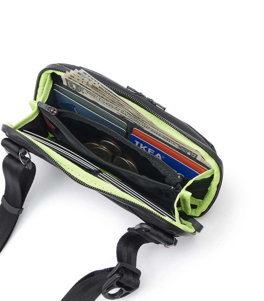 [beruf baggage] URBAN EXPLORER MINI HA mini shoulder bag