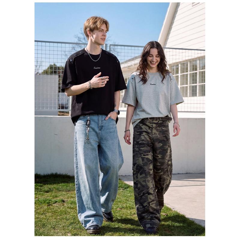 New casual short-sleeve men's summer T-shirt with detachable shoulder buttons, simple embroidery, and loose fit
