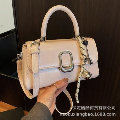 High-end Niche Design Bag Women's 2025 New Spring and Summer Versatile Fashion Shoulder Messenger Bag Portable Small Square Bag