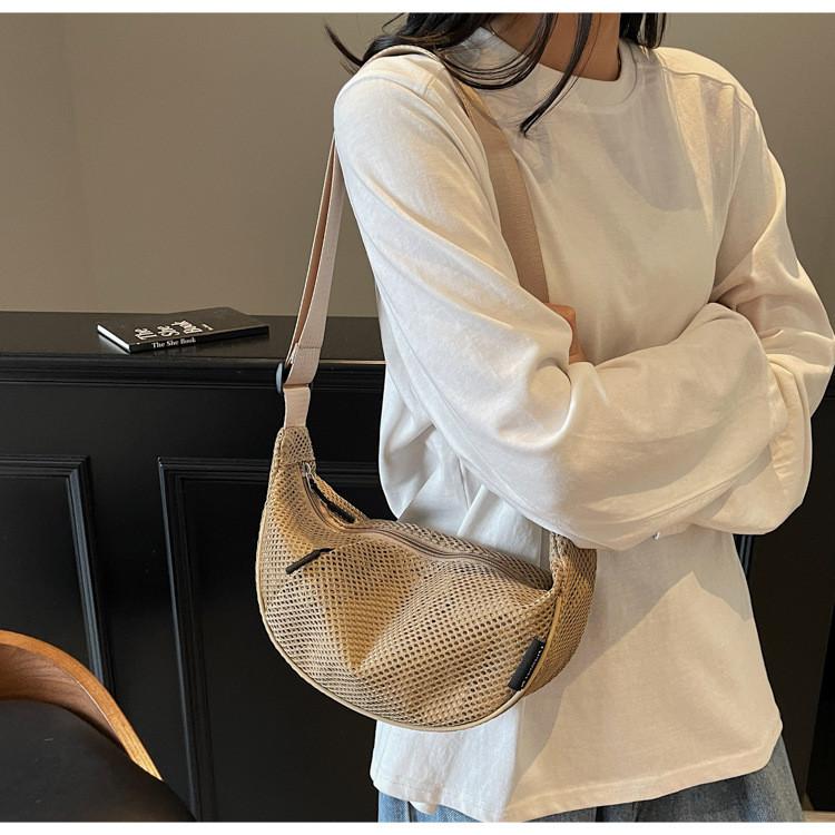 Minimalist Outdoor Single Shoulder Bag With Cable Stitch Urban Style For Daily Use