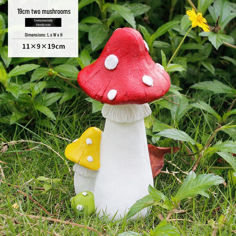 

Resin Mushroom Ornaments for Outdoor Garden and Lawn Decor