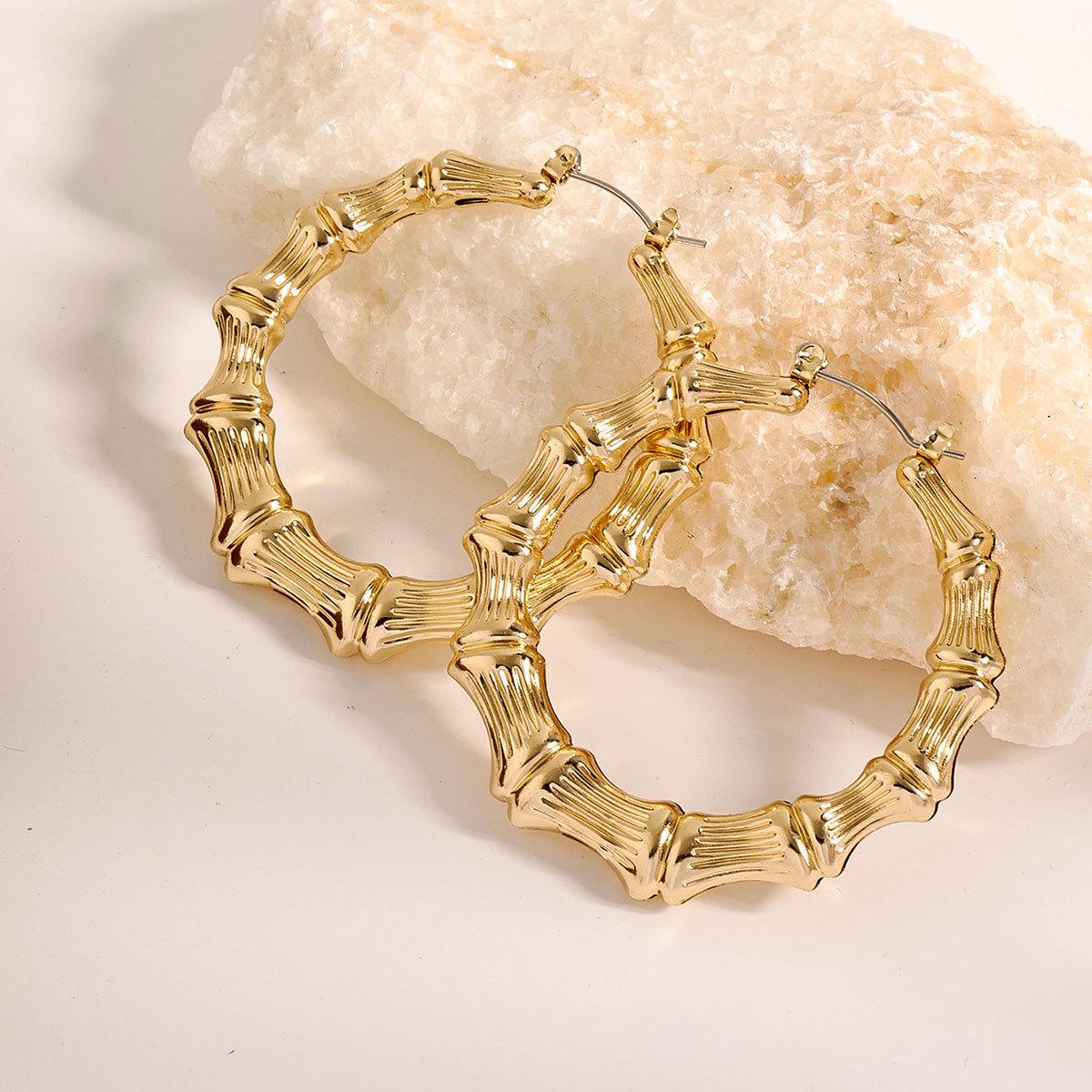 Европейские ретро серьги-обручи из бамбука - Золотые, Большие, Универсальные, Модные аксессуары