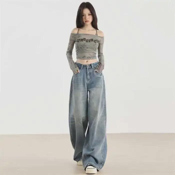 "Women's High-Waist Velvet Wide-Leg Jeans - Warm, Straight Fit for Autumn & Winter"