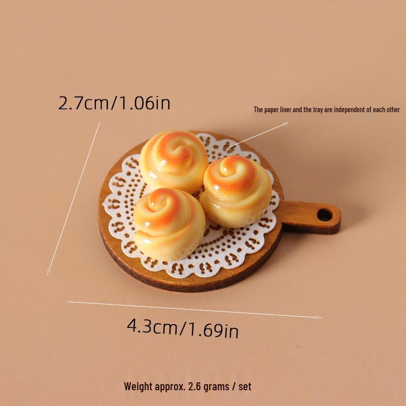 Miniature Bread & Pastry Tray - Dollhouse Food Toy & Desktop Decoration