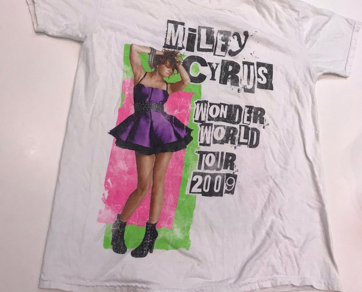 Wonder World Tour Heavy Cotton Unisex T-Shirt XXXL