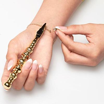 Braccialetto di aiuto per indossare i gioielli, clip per braccialetto, lucchetto, aiuto pratico per braccialetti