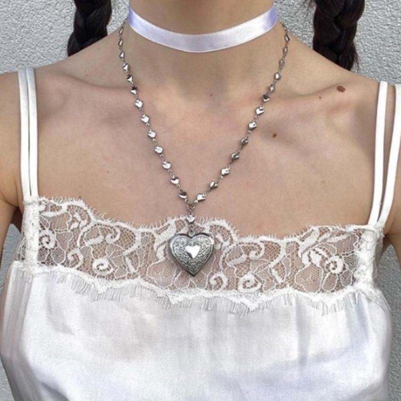 Fashion Alloy Peach Heart Pendant Necklaces for Women Hot Girls Harajuku Korean Necklace Sweet Cool Y2k Jewelry 2023