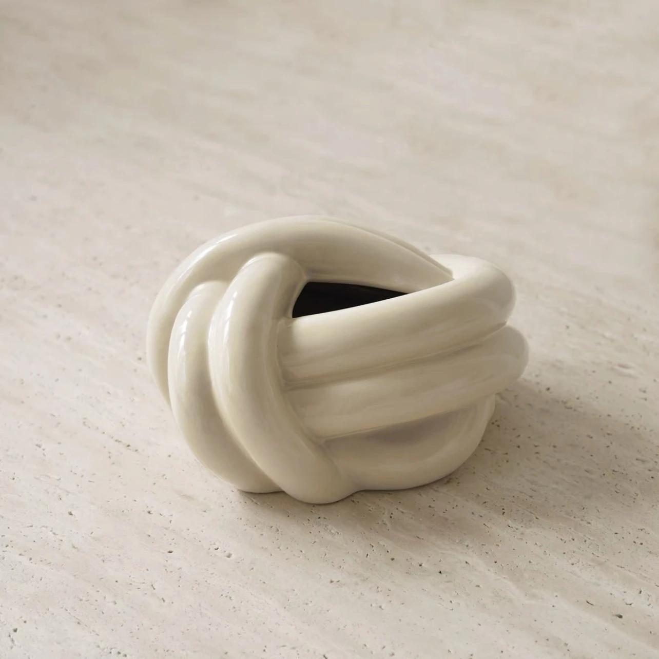 

Creative Life Knot Fun Tissue Box Living Room Coffee Table Dining Table Bedroom Ceramic Paper Box Personalized Household Use
