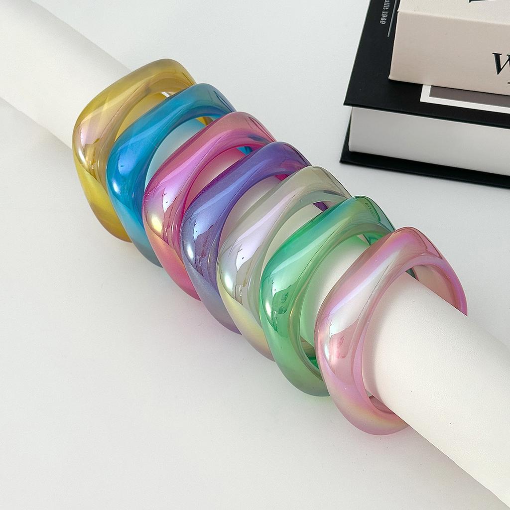 Fashionable Punk Summer Beach Colorful Resin Sparkling Irregular Bracelet for Women's Daily Wear and Parties Bangles for Women