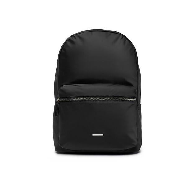 

Рюкзак Calvin Klein Sleek Nylon Backpack LV04D3042G Черный