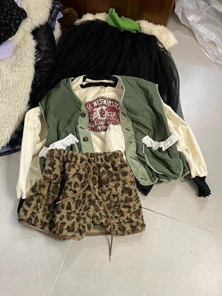 Korean Dongdaemun Leopard Print High Waist Warm Wide-Leg Shorts - Women's Autumn/Winter Fashion