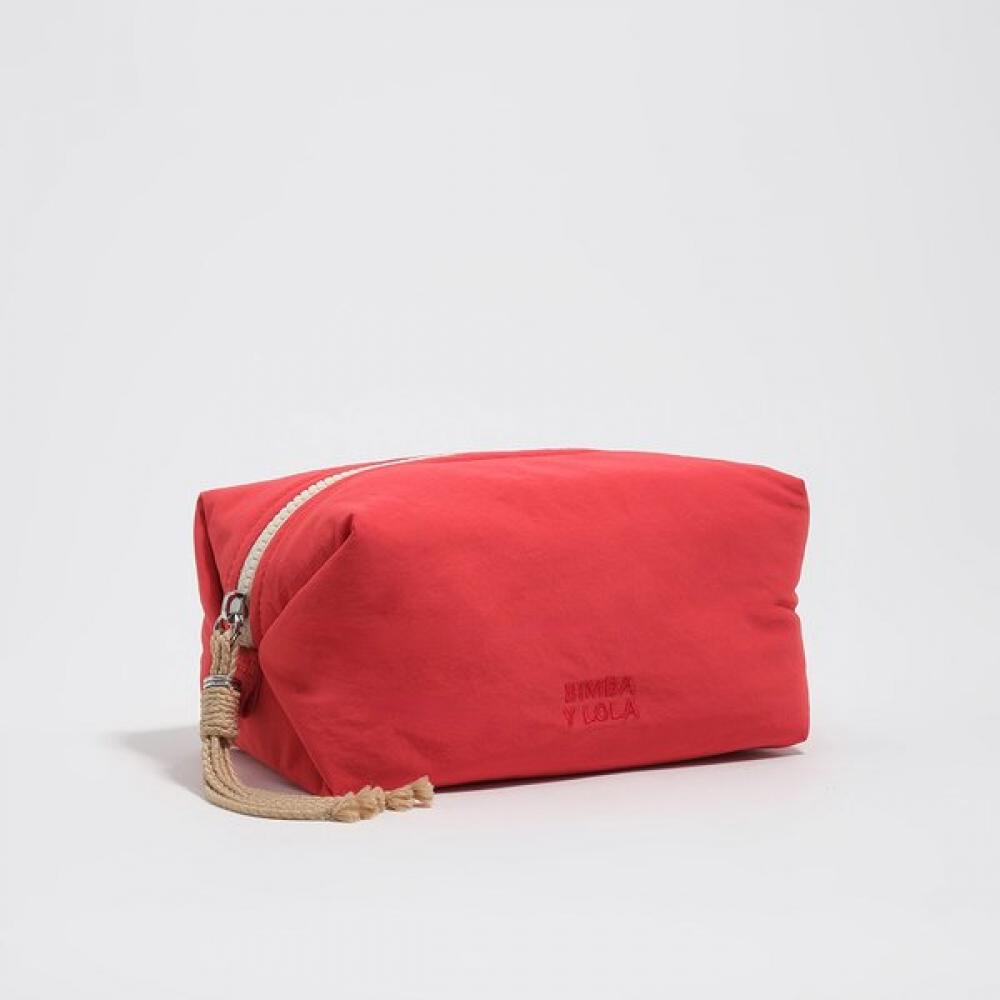 

Bimba Y Lola Medium Makeup Case Red B265aid007rdf Red/FREE
