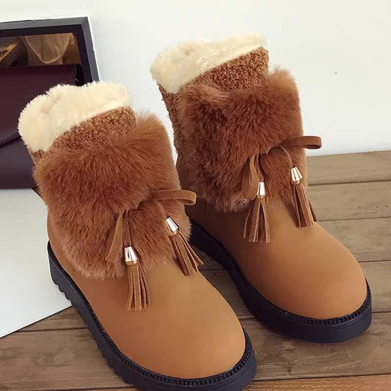 Women's 2025 Winter Snow Boots: Velvet-Lined, Thick Warm Cotton, Leather & Fur, Non-Slip Thick Sole, Fashionable Short Design.