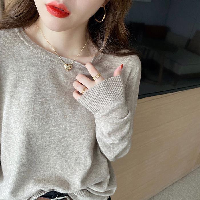 Women's Stylish Cashmere Sweater: Round Neck, Thin, Ideal for Spring & Autumn, 2025 Collection, Versatile Inner or Outer Wear.