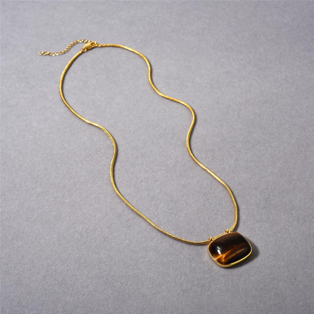 Retro Tiger'S Eye Stone Square Pendant Collarbone Chain Fashionable Commuting Must Enter Simple Temperament Versatile Necklace