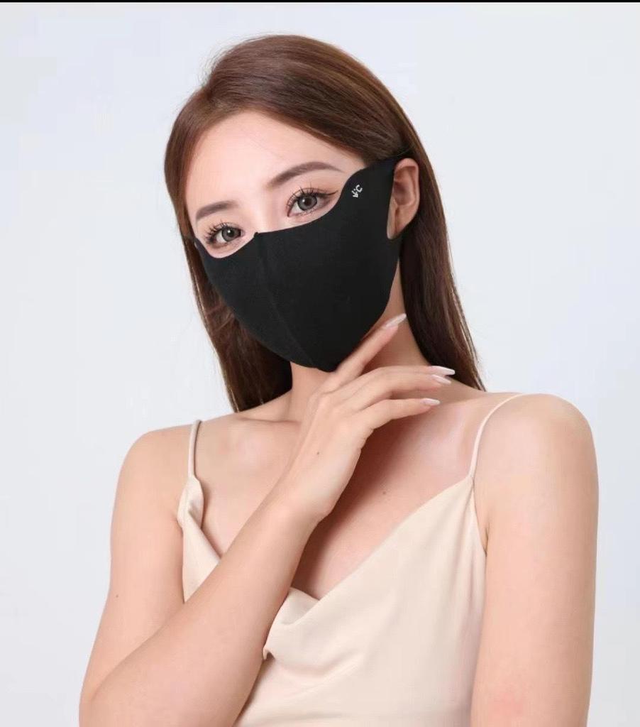 Three-Dimensional Warm Mask: Australian Wool, Winter Protection, Breathable Design, Makes Face Look Smaller.