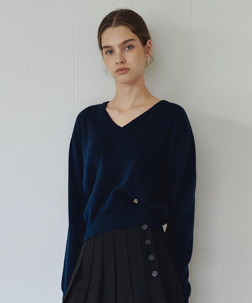 LOEIL Textured Casual V-Neck Knit - Navy