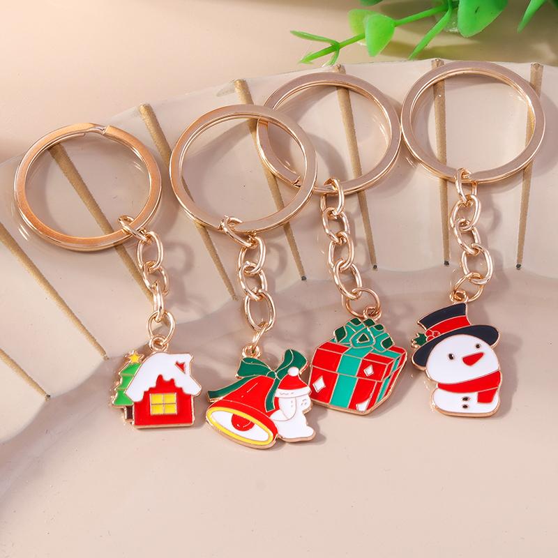 Cute Enamel Christmas Keychain Snowman Santa Claus Key Ring Pendant for Key Holder Women Girls Handbag Charms DIY Jewelry Gift