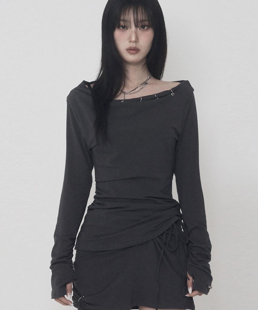 ETRE AU SOMMET Piercing Drape Setup Long Sleeve (Charcoal)