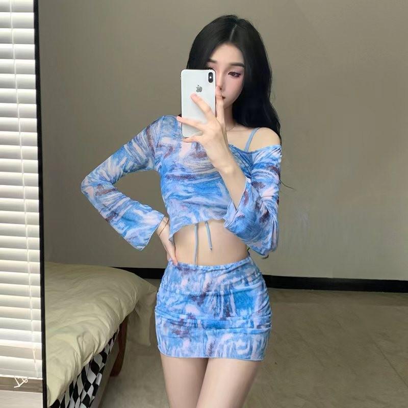 

Render Blue Sexy Hot Girl Slim Drawstring Small Chest Gathered Long-sleeved Blouse Four-piece Conservative Split Skirt Swimsuit Wholesale, please take one size fits all синий
