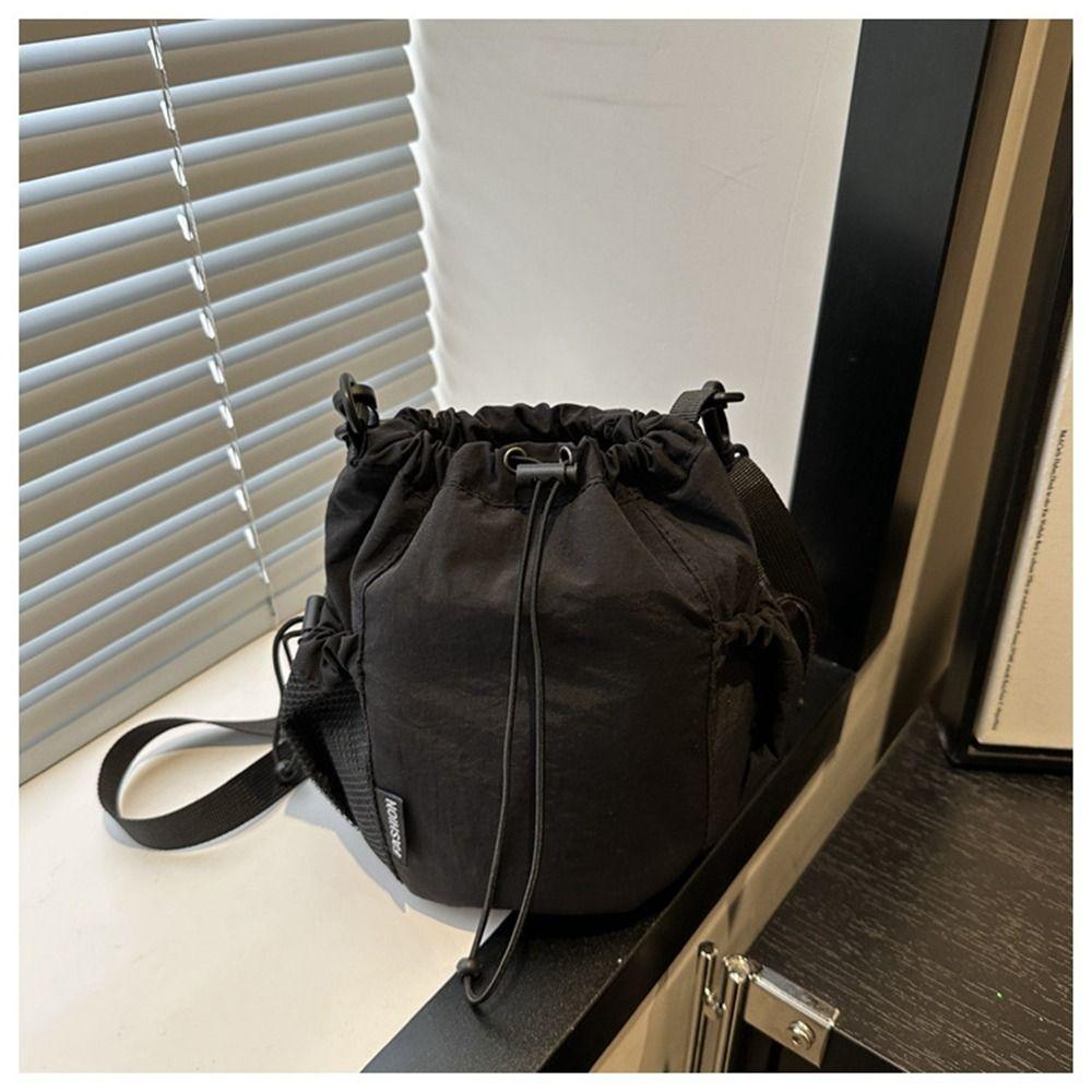 Handbag Nylon Shoulder Bag Korean Style Small Crossbody Bag Cute Drawstring Bucket Bag  Travel
