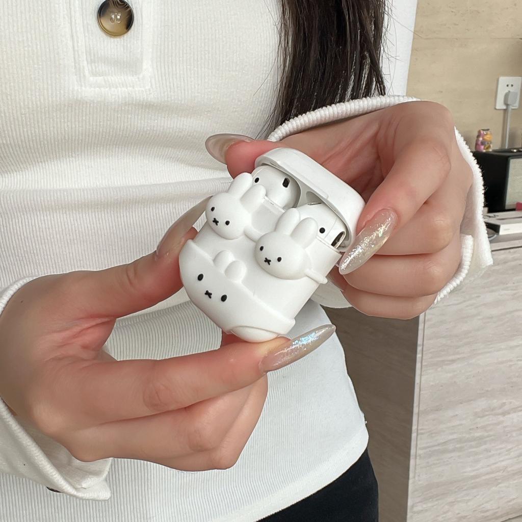 Miffy Rabbit bikini fits AirPods 4 protective cover, Apple 2nd/3rd Gen AirPods Pro 3 earphone case, silicone